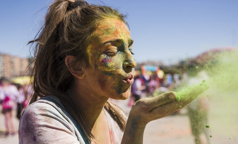 Skin Care Tips for After-Holi Celebrations Skin Care Tips for After-Holi Celebrations
