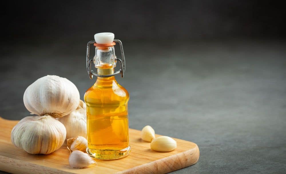 compounds in garlic