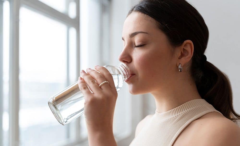 stay hydrated - how to reduce cholesterol in 30 days